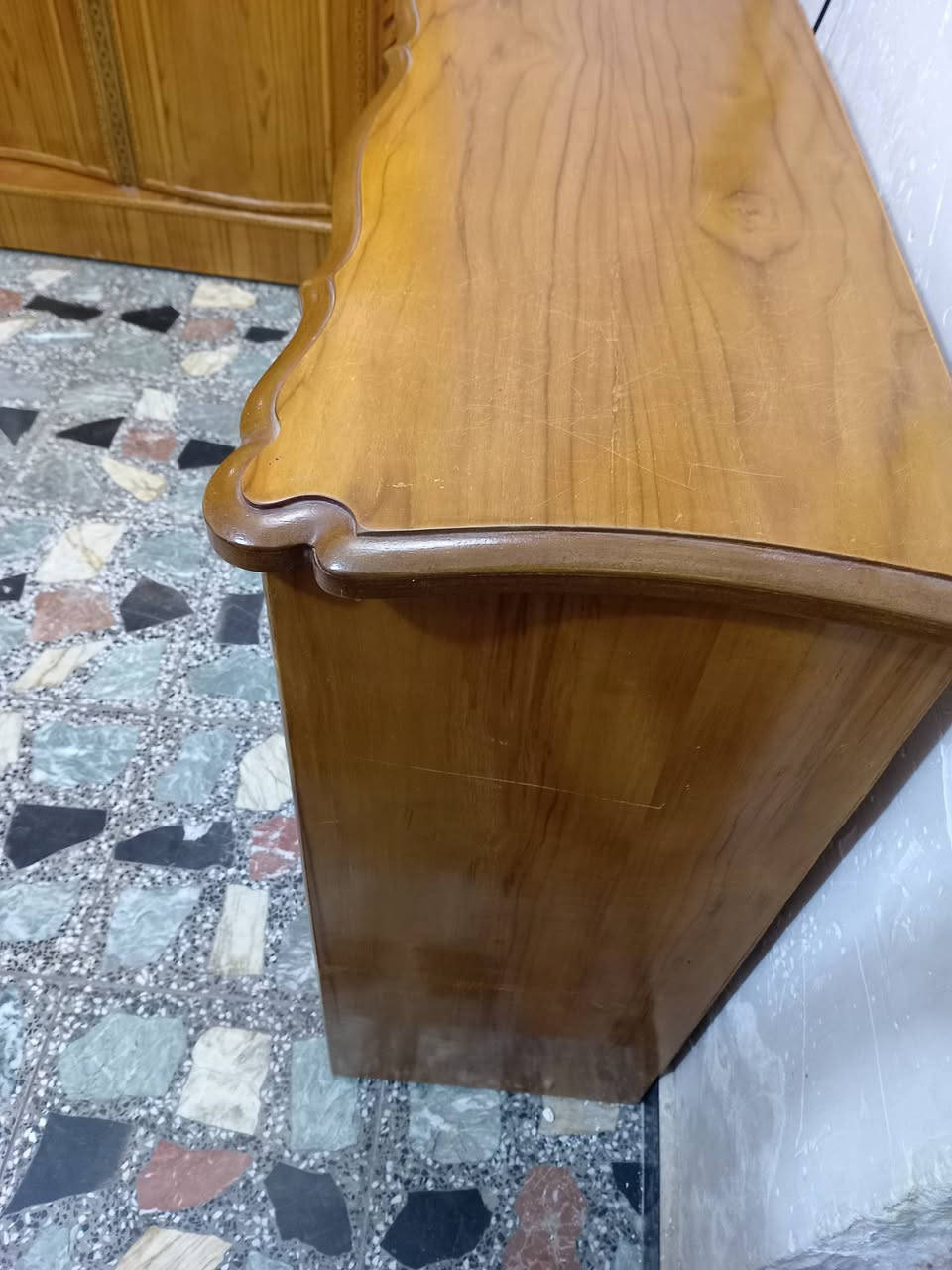 سلام عليكم ورحمة الله وبركاته عندي غرفة نوم صاج عراقي مستعمله اخت الجديده لون عسلي عنواني بغداد
الاستفسار الاتصال على الرقم وتساب ***********
وبيها مجال وبالخدمه

