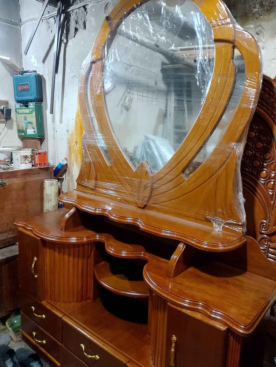 غرفه نوم للبيع مستعمله ملحق خمس باب جديدة موصل السعر 750الف قفل ***********
