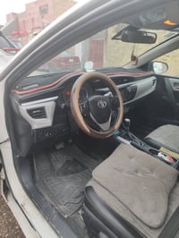 سياره كورلا موديل ١٥ وارد امريكي ضربه جاملغ الأيمن تجي وتشوف بالعين وا...