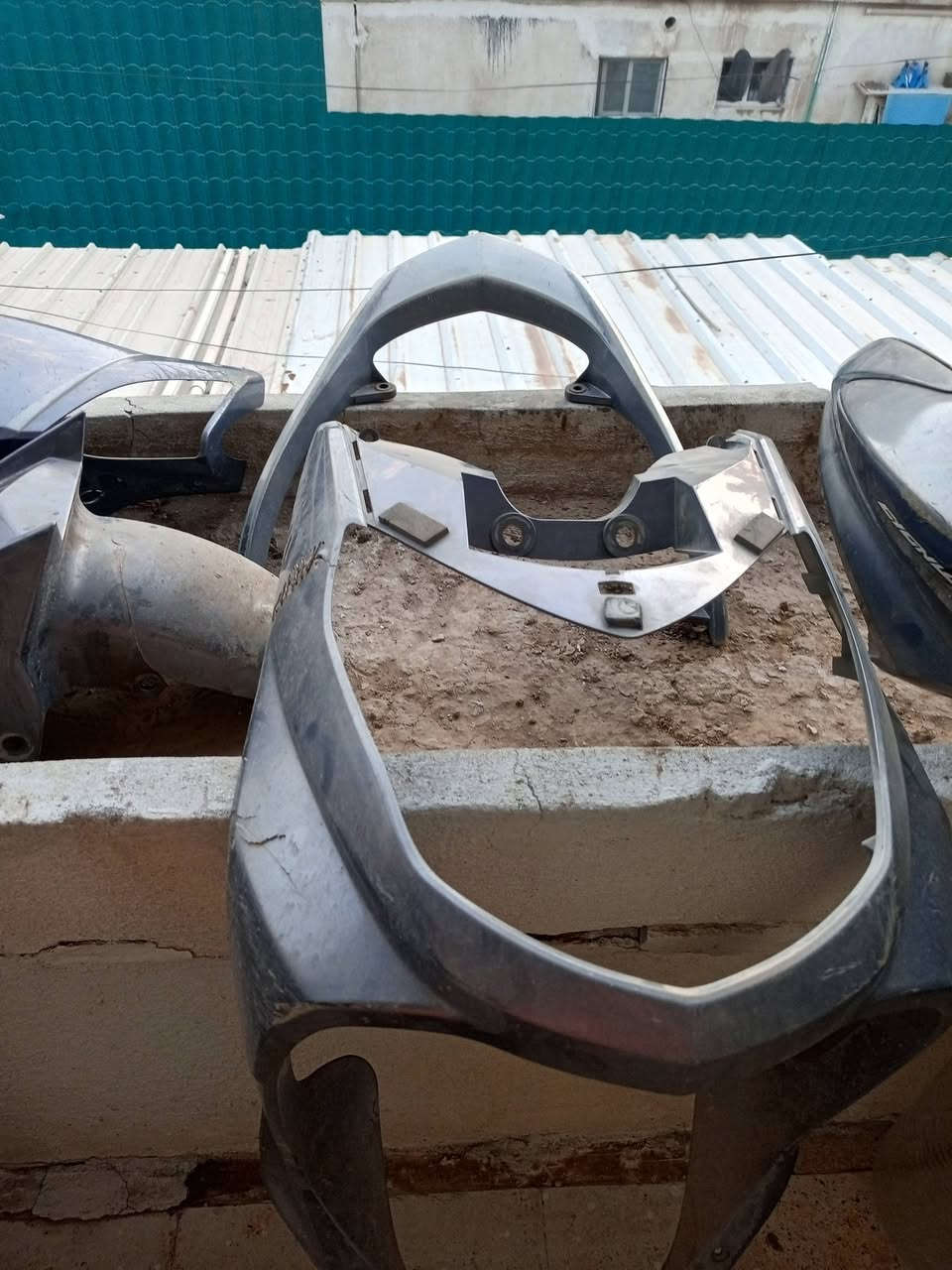 سلام عليكم هاي كفرات مال سكنس فحل مابيهن نقص بس البجم شويه تعبان وبدون ترايش وياهن قبخ مال هندر كلشي مابي بس نسيت اصوره مكاني بغداد زيونه وهاذه رقمي بي واتساب ***********
