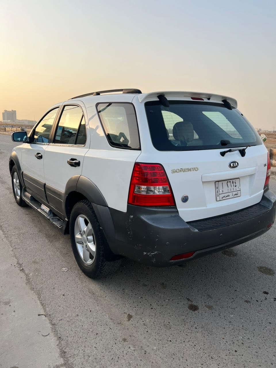 سلام عليكم سورتو 2009 فول موصفات سيارة مكفوله رقم مميز  بسمي كاملة بانزين غاز محرك كير خير من الله تبريد ثلج كله جديد سيارة للبيع مكاني بغداد عارضهه ب110 او بيهه مجال ***********
