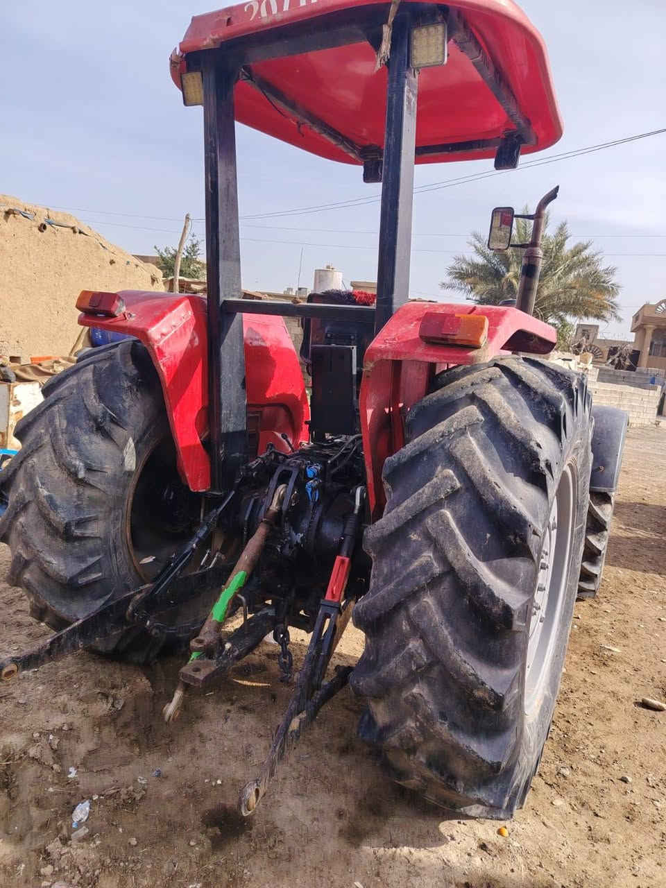 السلام عليكم تنكتر فوركسن انكليزي 290 محور دبل كير محرك اكسل شرط تاير جديد السعر ١١٥ وبي مجال للاستفسار على الرقم *********** مكاني صلاح الدين قضاء العلم
