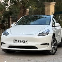 تيسلا y موديل 2023 مواصفات Y دبل ماطور  السياره جديده جدا عدد المقاعد ...