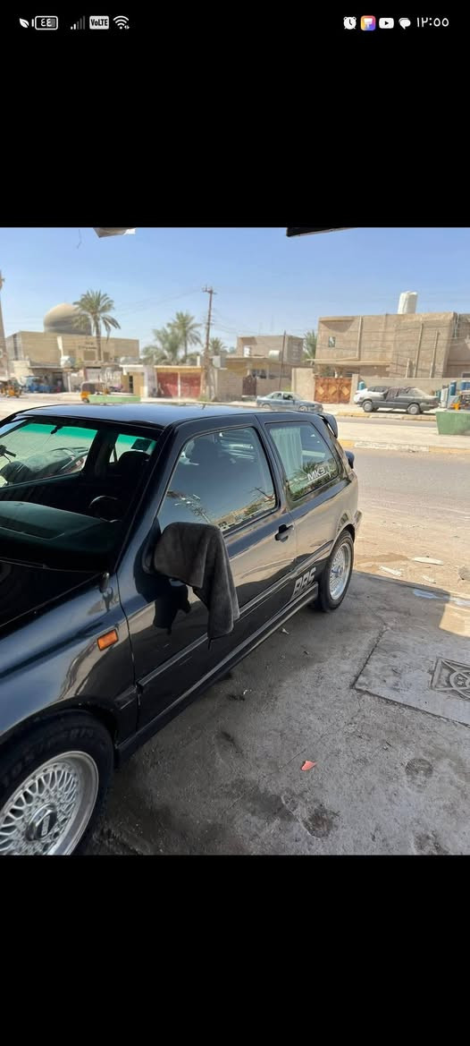 كولف تك باب للبيع موديل ١٩٩٣ محرك ١٨٠٠ گير عادي ٥ نمرة گير مكينة مكفولات السيارة مصبوغة عام بدون حادث درگة ستيرن حديث السيارة مفولة تخم تاير جديد
ويل BBs ١٥ سايز واحد تبريد شغال السعر ٤٥ ورقة للأستفسار *********** واتساب فقط.
