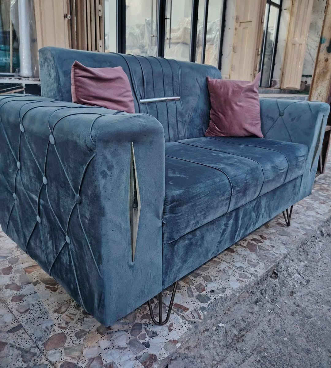 تخم عشر مقاعد تركي مودرن الحديث ثقيل جداً جداً تفصال مو  كارتوني ما ينشال. نظافته 100 /100  اللون المرغوب رصاصي💯❤️‍🔥 السعر 625وبيه مجال


**إذا كنت صاحب هذا الإعلان وتريد حذفه لأي سبب، رجاءا أرسل رسالة إلى الدعم الفني**