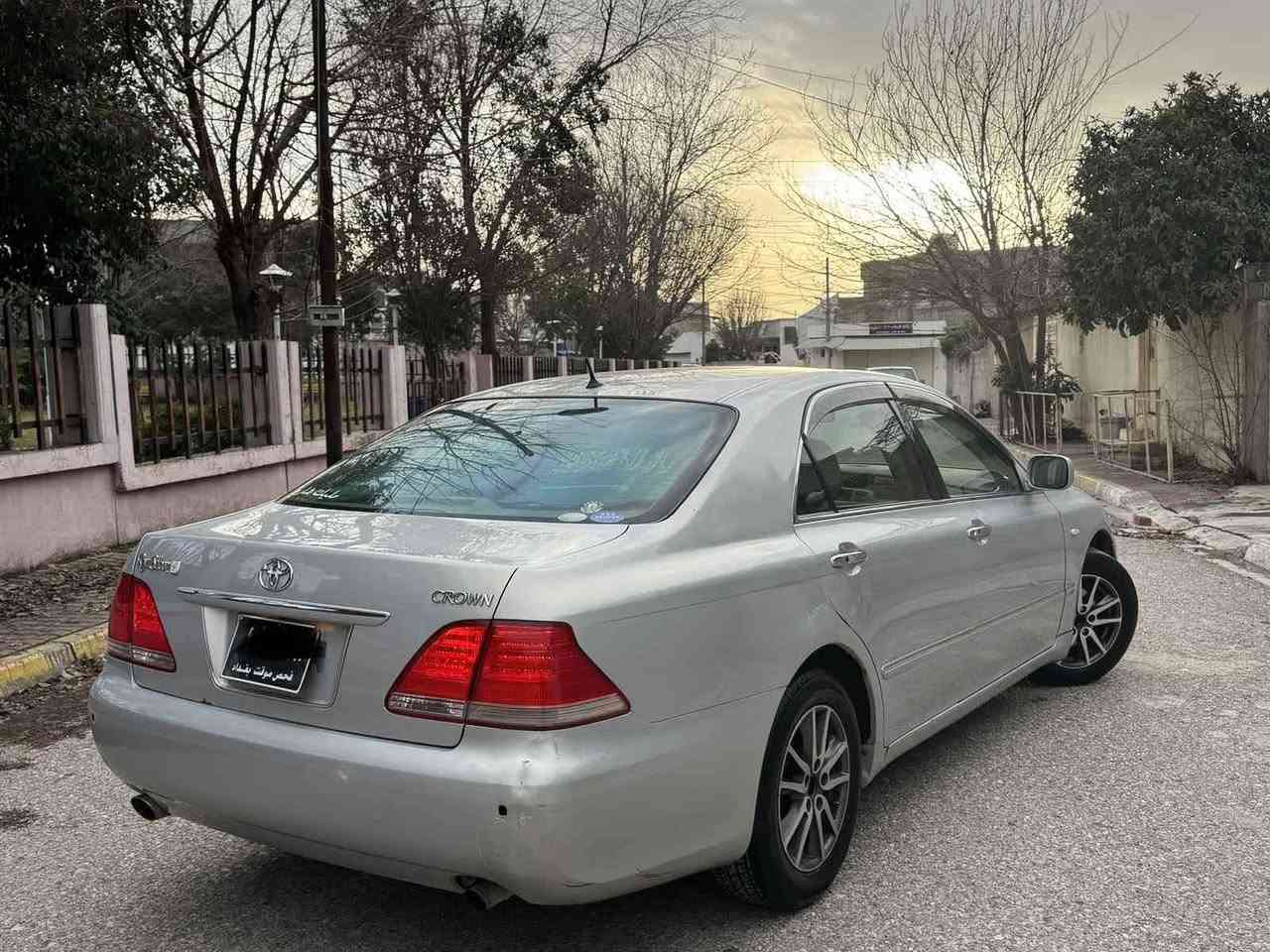 شاهانە 2005  بڕاوە بەحری ناو زەرد ساج سور 182 گێڕ و مەکینە گەورە
سەقفی زۆر جوانە
سەیارەکە زۆر جوانە 
دوو دوگمە دوو کوشن کارەبا سوکان کارەبا
شاشە و کامێرە تەبرید مەرکەزی چوار تایە و ویلی لۆکی لەژێردایە  سەیارەکە ناو و دەری زۆر جوان و پاکە  
گێڕ و مەکینە  بەشەرت
نرخی 46 گەڵا و مەعامەلەیەکی کەم
***********
***********
هەڵەبجەی شەهید حلبجة, السليمانية
