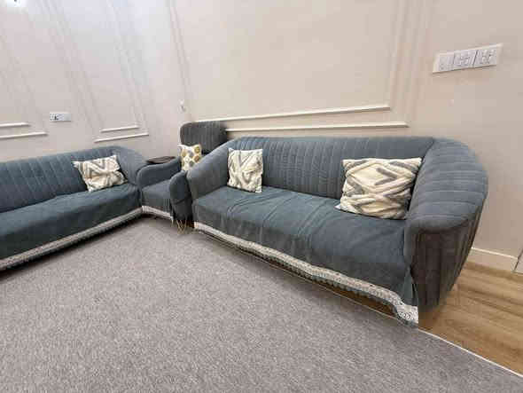 تخم قنفات تركي شغل عراقي درجة أولى مو الي ينزل بسرعة او ينكسر بسرعة مشتريها 850 
السعر 450 
*********** البصرة
