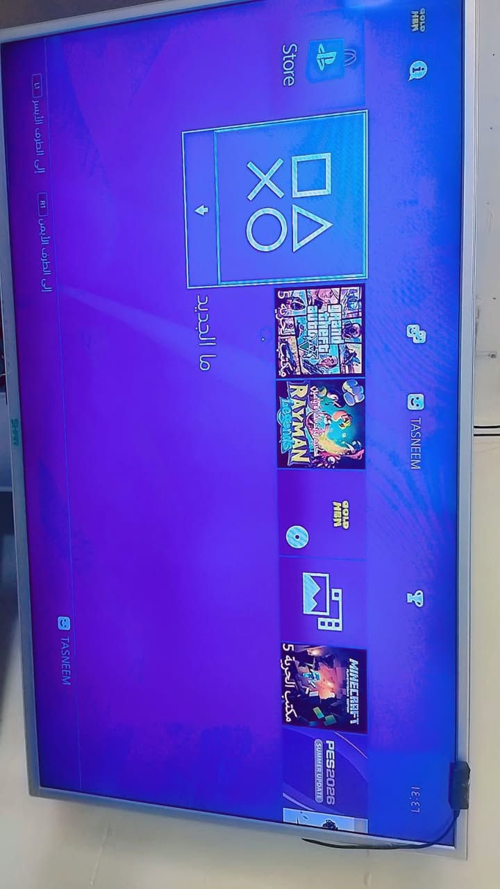 السلام عليكم 
PlayStation 4 slim
للبيع 
بلي فور سلم مهكر 
نظيف لوك الألعاب مبينه بلصوره 
ويا ٣ يدات 
السعر ٢٨٠
