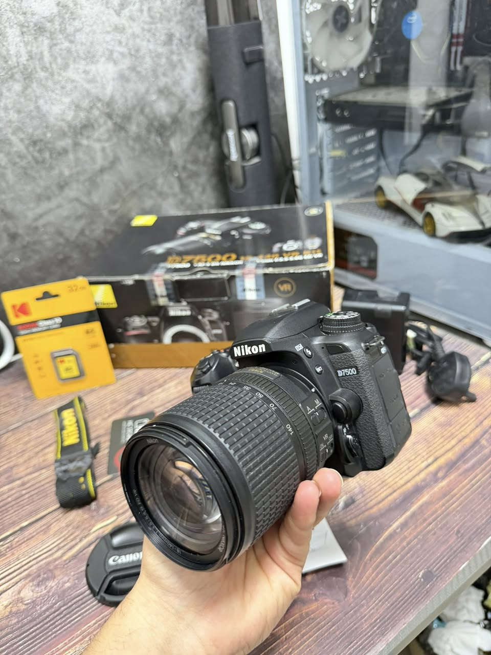 NIKON D7500 KIT
Zor xawena carton kaml ashyay biladi lagala
Shutter tanha - 27k
Ashyay xoy hamui lagala
Shahena battery biladi carton + memory 32 gb
Nrxi tanha 925 hazara
Mudhtari chatka


**إذا كنت صاحب هذا الإعلان وتريد حذفه لأي سبب، رجاءا أرسل رسالة إلى الدعم الفني**