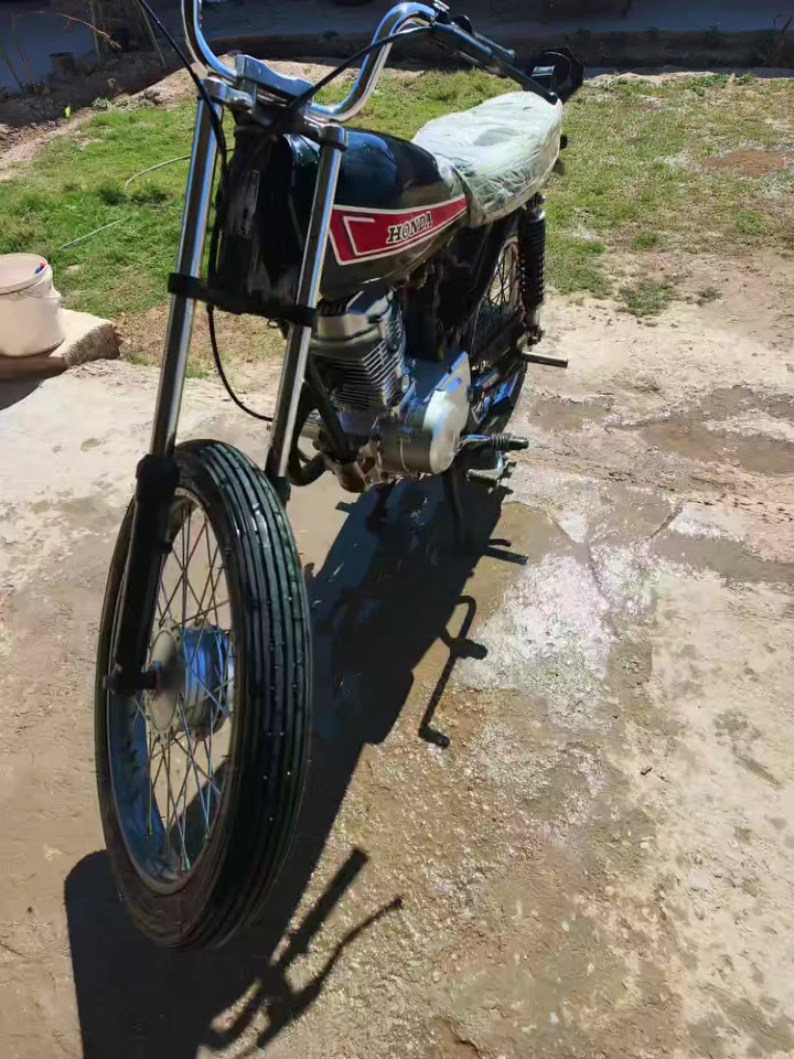 دراجه للبيع شلامشه مكينه ما مفتوحه مكفوله دراجه وهذا رقمي***********
