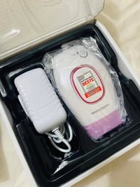 ليزر منزلي • ١٠٠٠٠٠ ضربة • شاحن ألماني