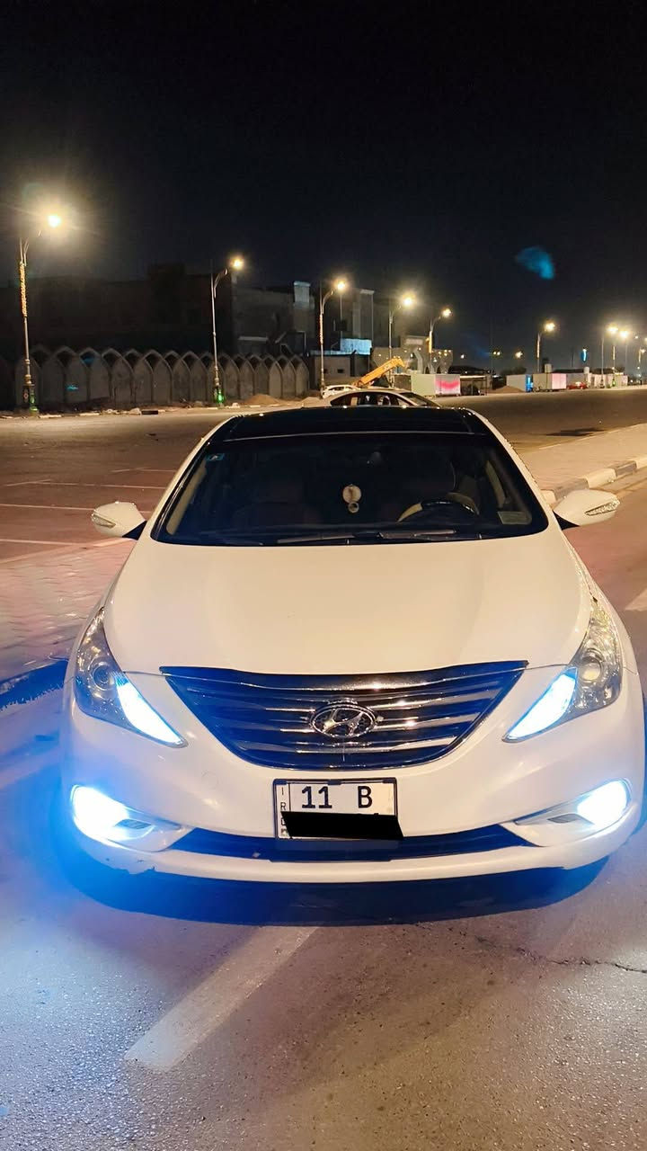 سلام عليكم سوناتا للبيع موديل 2011فول مواصفات محرك 2400دوش فقط تكحيلات كارت جهت السايق  رقم بغداد السعر 120مجال بسيط مامتواجد ع فيس فقط اتصال ***********
