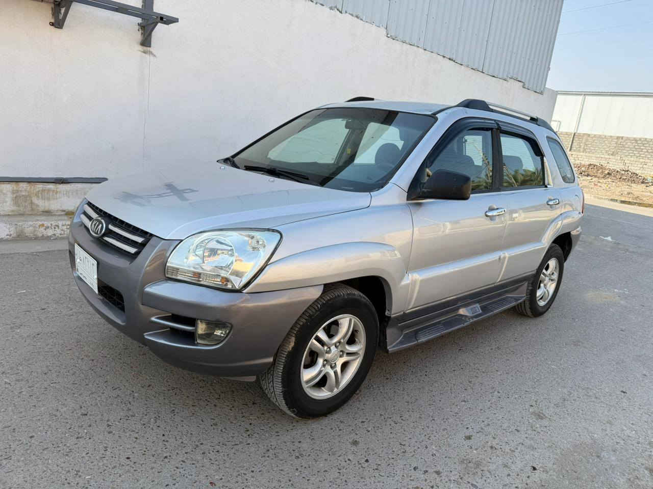 بسعر مناسب كيا سبورتج موديل 2008
محرك سته سلندر رقم بغداد محرك كير جدد 
تخم تاير جديد كهربائيات كله شغاله 
بيه ضربه بالجاملغ الخلفي ومصبوغه عام للجماليه 
مكان سيارة بغداد التاجي 

ال💎ــسعـر 🟥 :: رقم (1) تلـقـائـي 📮

رقم صاحب ســـيـارة ::
***********
***********
