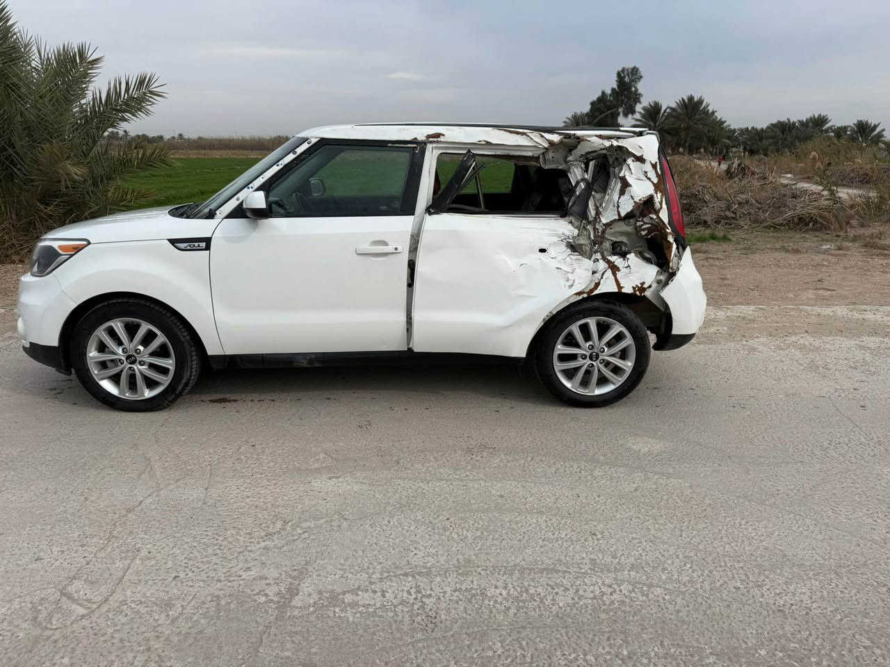 كيا صول موديل 2019 وارد امريكي رقم بابل شرط التحويل محرك 2000 دوش 
تحكمات ستيرن شاشة كشنات جلد 
حادث امريكا طخة بالداير مال الجاملغ الخلفي 
وحاليا بيها حادث أبيع على وضعها بجم كبس بدون ايرباك سعرها 89 وبيها مجال مكان السيارة بغداد 
الاتصال *********** بغداد, العراق
