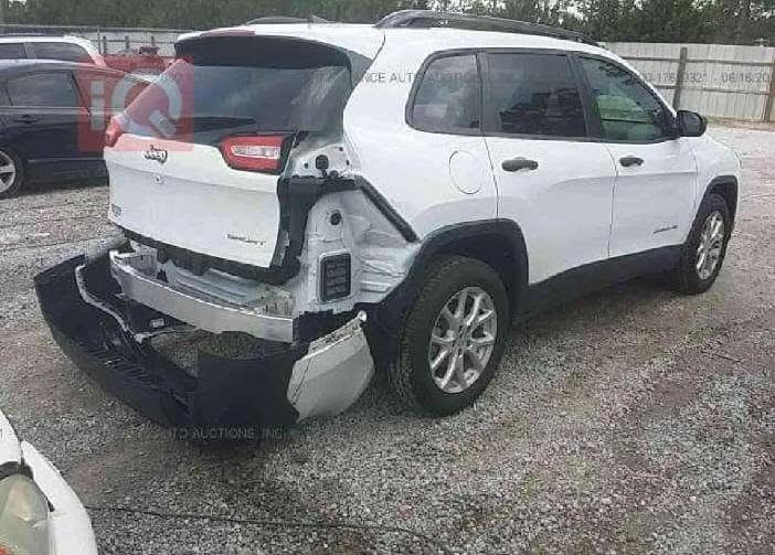 جيب بزون سبورت ٢٠١٦
داخلة كلين بدون ايرباك بس دعاميه خلفيه ونفسها مرجعه.
رقم بغداد 
 باسمنه السنوية تحويل شوكت متريد 
محرك مبدل جديد لوك جدا نضيف 
بغداد الزعفرانيه رقم ***********
السعر  ١٦  مليون وبيها مجال للشراي
