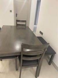 ميز طعام آشلي • أربيل