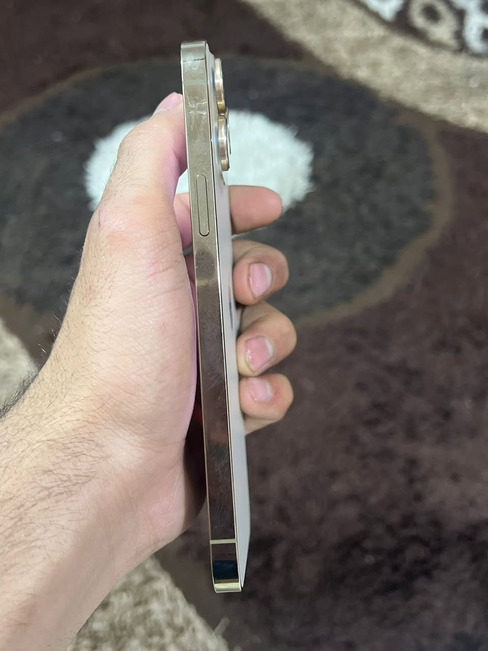 آيفون 13برر ماكس للبيع تلفون ما مستبدل بي اي شي بطاريا 85 جهاز حلو نضيف جهاز من نزل اشترينا يعني جديد وحتا لوصل مالا موجود يعني على أيدي ما مبدل بي شي موجود كارتونه رايدا ب700وبي مجال مكاني بصره جزائر ***********
