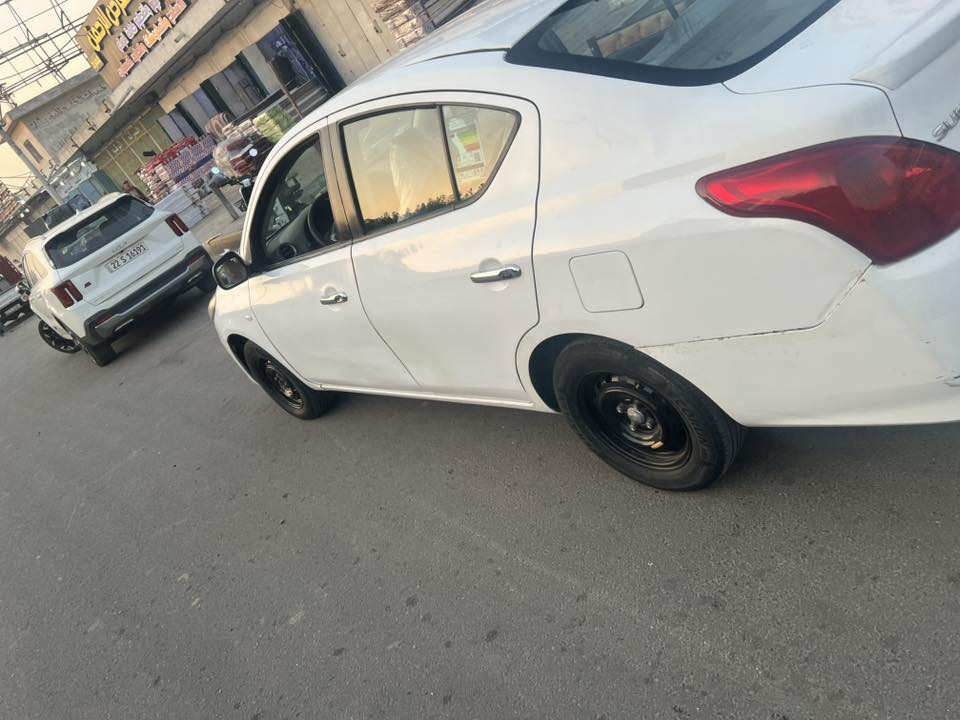 سلام عليكم نيسان سني هندي موديل 2018 رقم بغداد محرك كير كفلاء بيه صبخ فقط شبر بل باب  باقي كفلاء  صدر أماي خلفي جدد سياره خير من الله مكان بغداد جكوك سعر 96 بي مجال بصيط  رقم تلفون ***********
