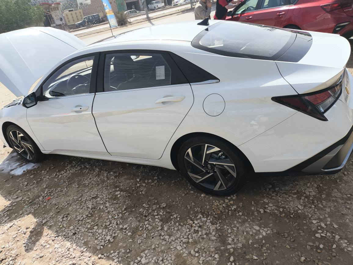 النترا موديل 2025 ماشية 15 الاف قابل للزيادة مكفولة للاستفسار *********** مكاني نجف النجف, العراق
