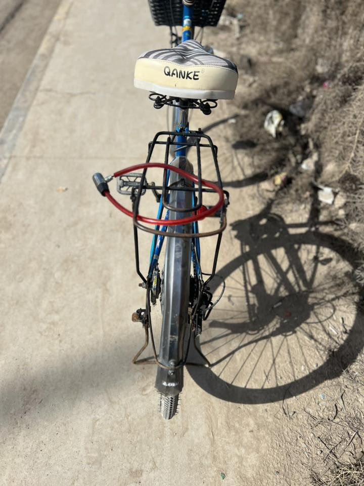 السلام عليكم
بايسكل عبدالحليم للبيع 
السعر ٦٥
موقعي حي الانتصار 
***********
