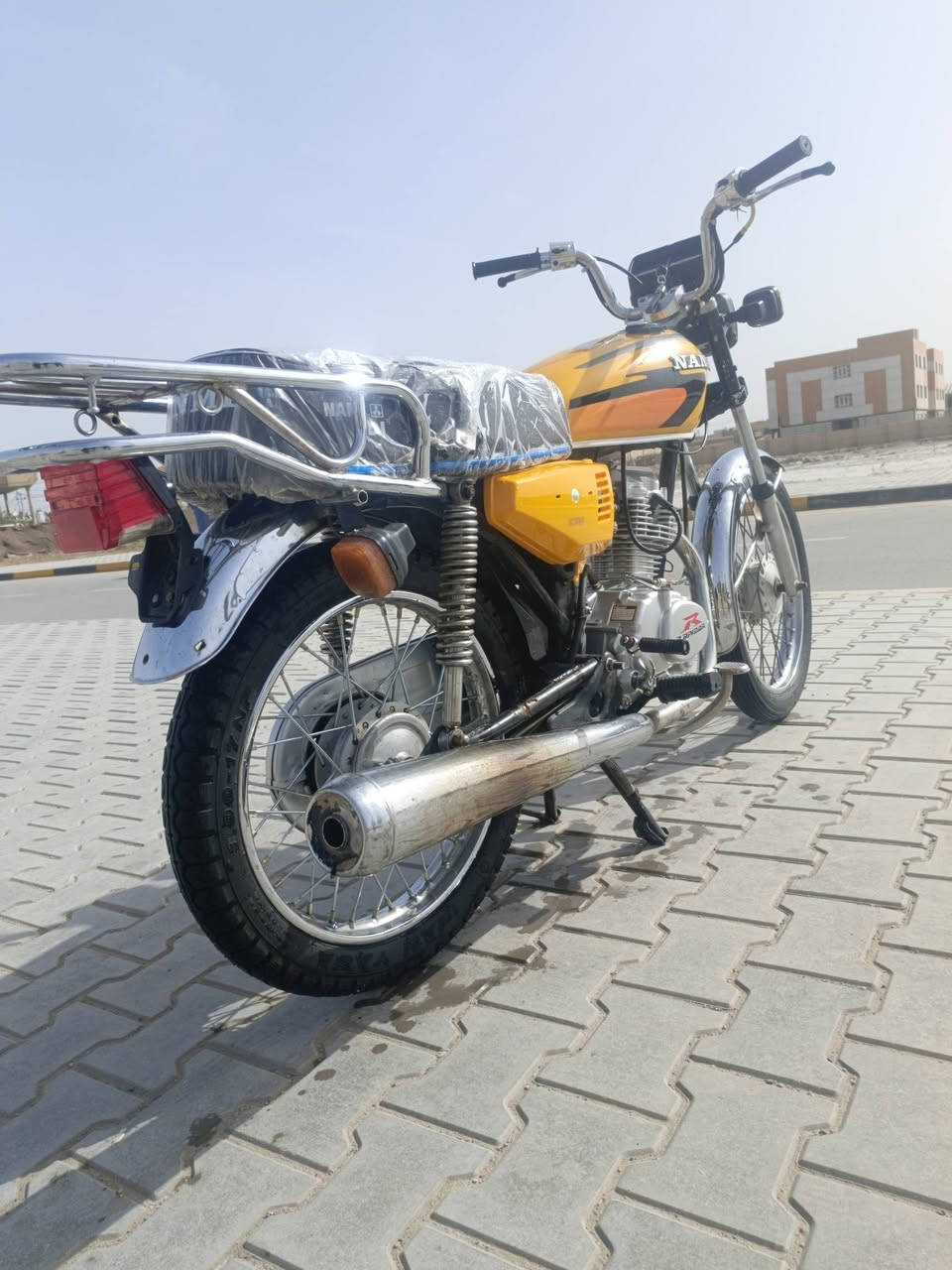 السلام عليكم 
دراجه 2011أوراق 
تعمير كله اصلي 25
مكاني كوت شهداء 

‏‪***********‬‏
ب675وبيهه مجال قليل
