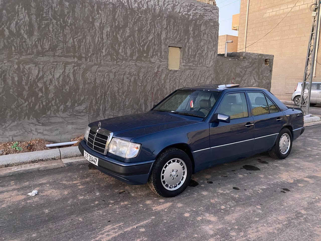 يا الله للبيع فقط
دب 🐻 موديل 89 محدثه 92 داخل وخارج 
محوره مكينه بطه 3000 رياضي TRC
رقم بغداد دولي سنويه لل 30
مكينه وگير جدد
حداديه امامي وخلفي جديده 
تبريد شغال ثلج ❄️ 
فتحة سقف طگتين
غرفه جديده طابوگة حاويه
كشنات كهرباء
جام كهرباء 
مرايه جانبيه كهرباء
اريل كهرباء
سنتر لوك مع ريموت
كهربائيات شغاله
سياره جاهزه بدون اي نقص 
مصبوغه عام صبغ درجة أولى بدون ضربه 
قواعد دبل بلاد شركة
السعر 73$ وبيها مجال بسيط
مكاني كربلاء المقدسة 
***********
