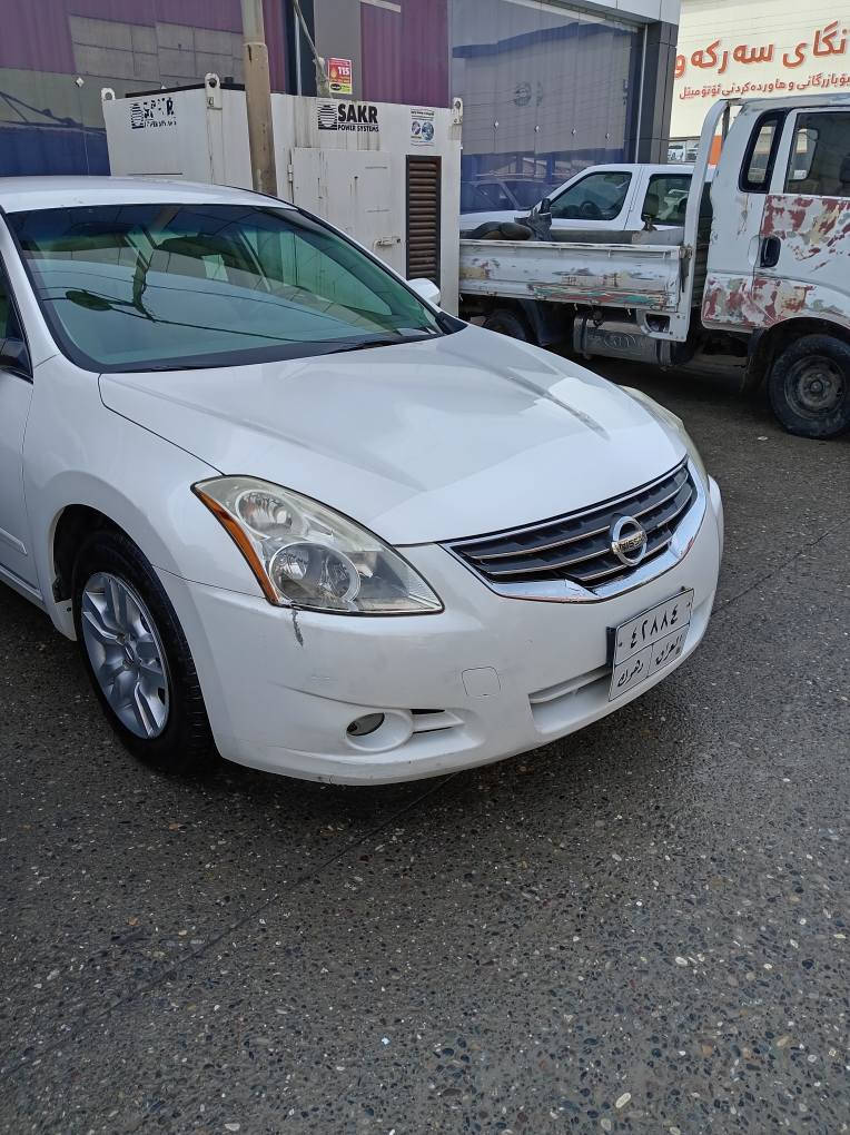 ئەڵتیمای خەلیجی 2012 سفیری شرکە 
بێ بۆیاغ 
180 هەزار کم ڕۆشتوە 
سەیارەکی زۆر خاوێنە بەشەرتی گێر و مەکینە دەسکاری نەکراوە لەسەر دەقی شریکەیە 
زۆر توتند و تۆڵە 
تۆزێک تعدیلی هەیە
وکالەی بە ناوی خۆمە هیچ غرامی لەسەر نیە
*********** 
واتس ئەپی لەسەرە رانية, السليمانية
