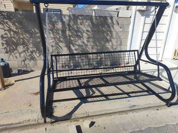 جۆلانە ١٢٠هەزار لە هەولێر
***********
