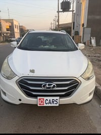 للبيع سيارة توسان موديل 2012  • اللون: أبيض  • خليجي  • محرك: 2000  • ...