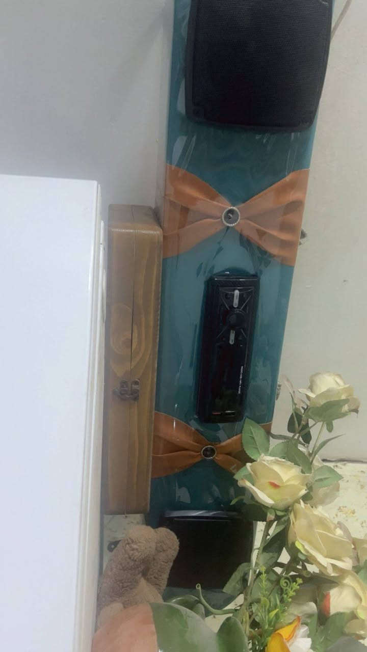 سلام عليكم غراض للبيع جدد قيم وخذهن ***********
