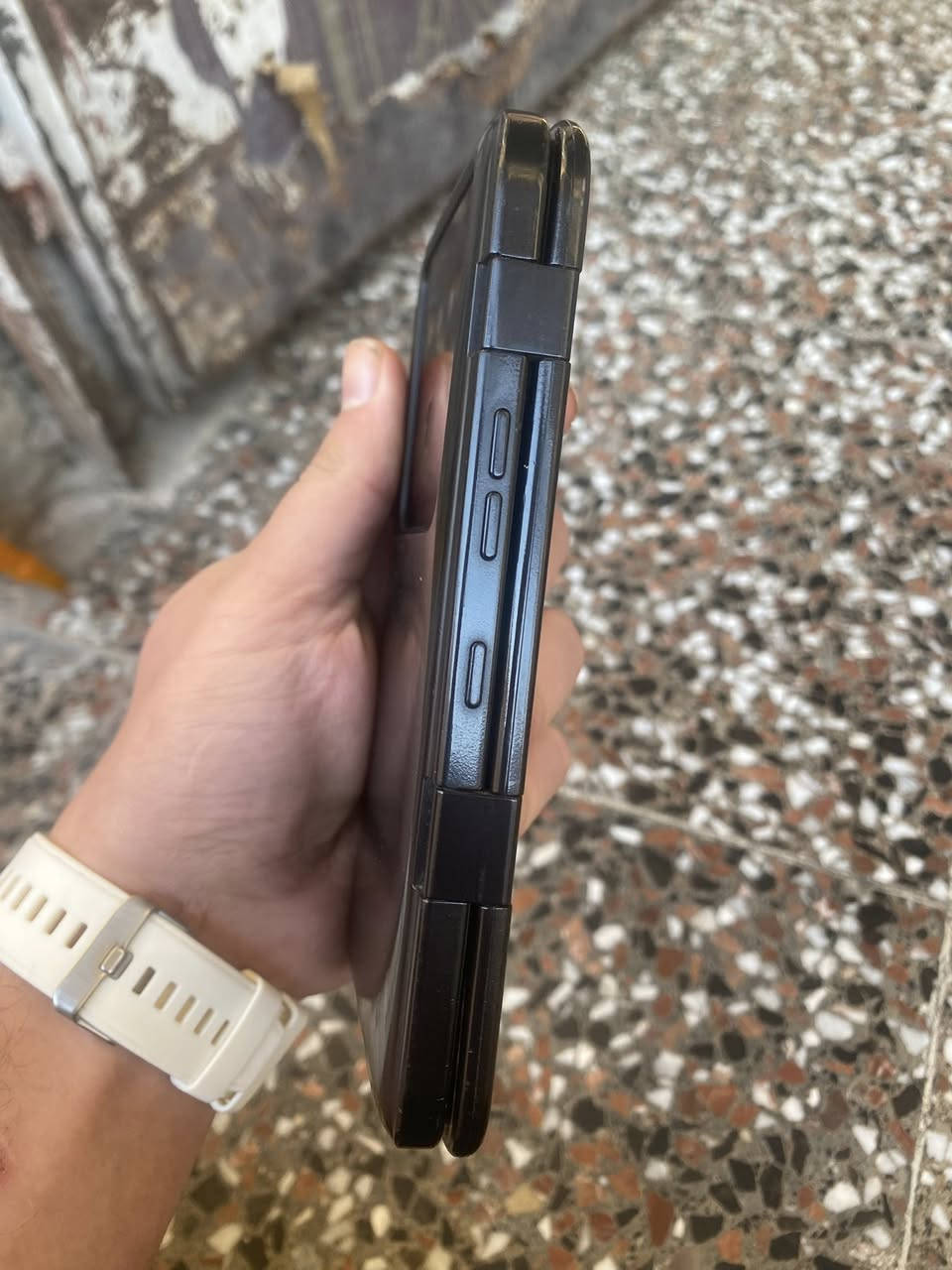 سلام عليكم كل شيء موضح إلك وكاتب هنا
( التوصيل ماكو + لا تجيني  ع شركات توصيل رجاء ) 

LG V50 ThinQ 

( يحتاج سوفت وير ) السعر 50 قبل تفاوض 

سامسونج ج 7 برو  

( مادري شنو بي ) 20 قابل للتفاوض 

ايباد سامسونج تاب فور

( رمز + زر هوم عطلان  + هاذ فطر خفيف )35 قابل للتفاوض 

سامسونج A14  ( طافي خليته ع شحن ماشتغل )30  نهايته 

الأسعار مكتوبه وكل شيء موضح ( لا احد يجي بس يسأل ) 

مكاني مدينة الصدر مكتب السيد 

***********

متواجد واتساب او الخاص
