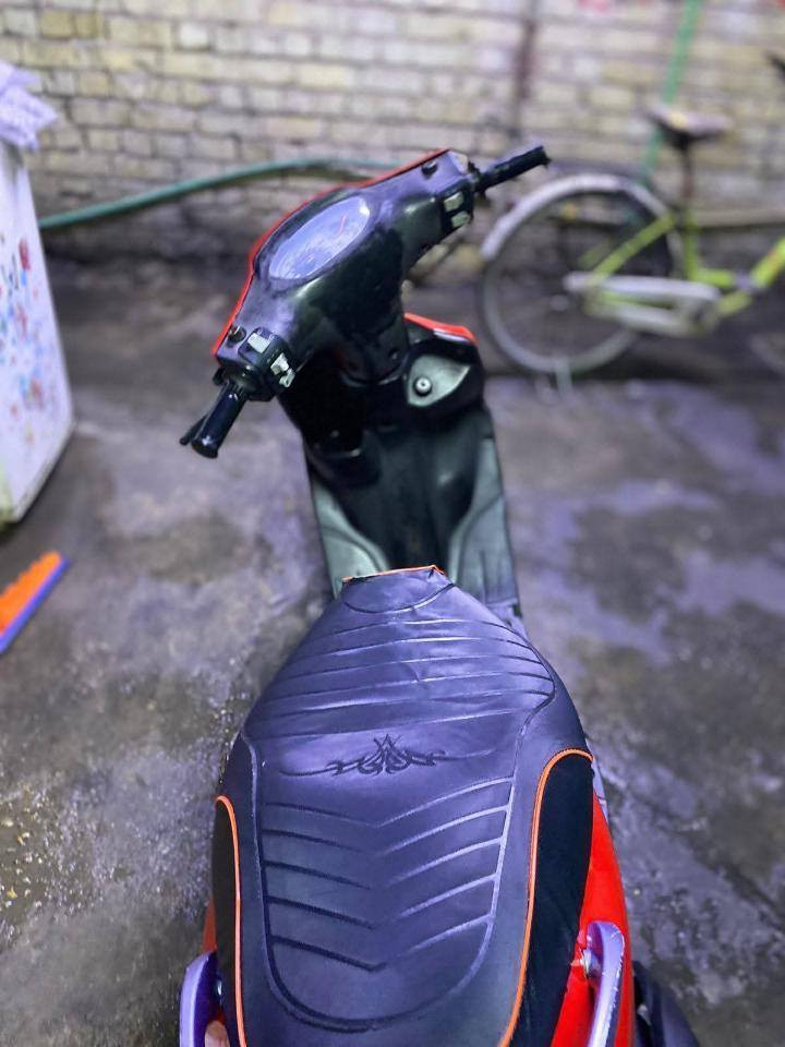 السلام عليكم دراجه ماكس قجمه للبيع بوشه ٥٥ عقل رياضي بيه ٩ نمر صالصه FM دبل جديد تاير جديد فول ملاح  شلعه وعدل شك كاع  دراجه جديد مابيه اي نقص كهربائيات كله شغاله دراجه فول مواصفات مكاني زعفرانيه. سعره ٤٠٠ بيه مجالل
*********** للستفسار
