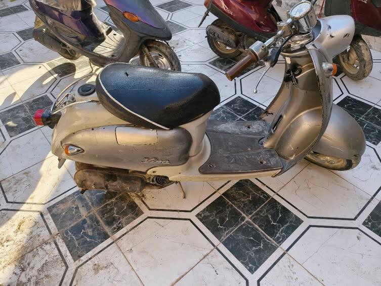 سلام عليكم اخوان دراجة مصريه للبيع دراجة كهربايات كلهة شغاله عوزهج بس سلف و عداد واير دراجة ما مفتوحه قفل جنطه قفل سكان شغال دراجة حلوا ونضيفة مثل ما مضح بل صورا كفراتهة كلهة كامله رقمي متواجت واتساب ***********
