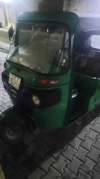 تكتك ٢١ شهر ١١ الون اخضر سعره ٧ ونص قفل المكان الشعله 07716342356