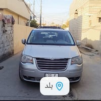 كلايسلر للبيع موديل 8 رقم بغداد سياره بيها تبديل قطعتين بجاملق الأمامي...