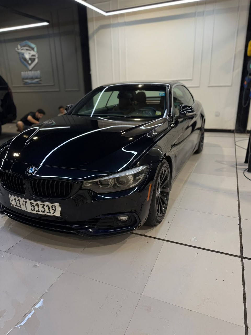 السلام عليكم سيارة بي ام دبليو 
موديل 18 كفالة عامة أسيارة وراد مريكي سيارة مياه امطار داخلة  
السعر 185
الرقم *********** البصرة, العراق
