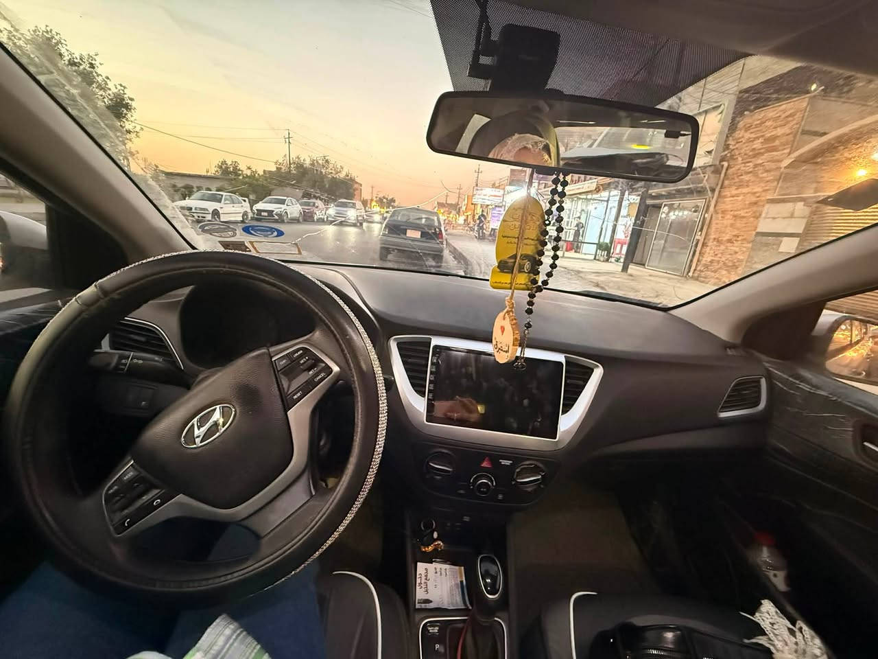� للبيع | هيونداي أكسنت 2019

✨ المواصفات:
✅ محرك 1600 سي سي
✅ جير أوتوماتيك مع تبديل يدوي (+ / −)
✅ ممشى أقل من 44 ألف ميل
✅ اقتصادية بالوقود
✅ تبريد بحالة ممتازة
✅ شاشة أندرويد مع بلوتوث
✅ كاميرا خلفية
✅ داش كام أمامية وخلفية هدية ويا السيارة
✅ تحكم من الستيرن
✅ مثبت سرعة
✅ سنتر لوك
✅ قفل أبواب أوتوماتيكي أثناء القيادة
✅ مقاعد دوشمة جلد
✅ السيارة محافظين عليها واستخدامها نظيف

🟧 السيارة سنويتها هاي السنة جديدة والارقام مبدلة ورقم بغداد  يعني كله  حاضر وباسم صاحبة السيارة💁🏼‍♀️ ومكان السيارة بغداد  حي الاعلام 

🔹 الضربة موضحة بالصور، والبيع بحالتها الحالية.

💰 السعر: 118 ورقة
📩 للاستفسار التواصل خاص او على الرقم التالي ***********
قابل للتفاوض بالمعقول، والبيع للجادين فقط

