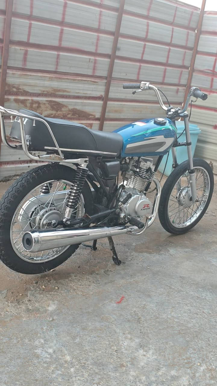 ربيدو اصلي مامفتوحه مفتوحه تعمير كلك كلك شلعه ومعدل شك لكاع غراض كلها جديده مكان كربلاء يم مستشفى لتركي سعر475 وبيها مجال ***********
