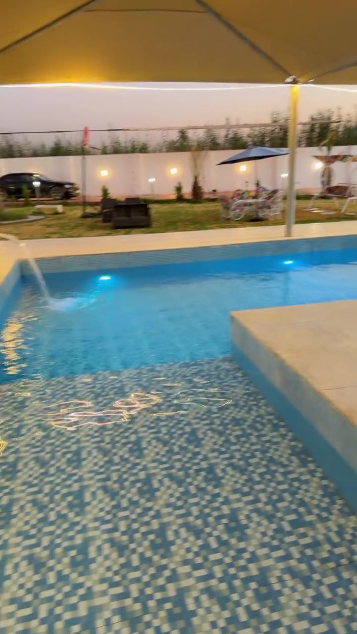 مزرعة كناري 🐥للايجار اليومي 
توفر حجوزات لمزرعه سياحية في منطقة الدوره الزنبرانيه
لنضام الشيفتات الصباحية والمسائيه واليوم الكامل 
وممكن الحجوزات للمناسبات واعياد الميلاد 
المزرعه على مساحة دونم 
محتويات المزرعه 
مسبح كبير ( للكبار وجزء للاطفال )
٣ غرف نوم واحده ماستر مع صاله كبيرة ومطبخ
كراج كبير يتسع ل ٩ سيارات 
المزرعه مكيفه بالكامل مجهزه بالكهرباء ٢٤ ساعه
انترنت مجاني على مدار الساعه
محمية طيور وحدائق كبير 
مكان مخصص للشواء والباربكيو 
العاب للكبار والصغار 
(منضده - فيشه - كرة سله - مراجيح - زحليقه ) 
باسعار تنافسية جدا 
للاستفسار المراسله او الاتصال على الرقم  التالي 
(*********** )
للحجز المراسلة على واتساب
