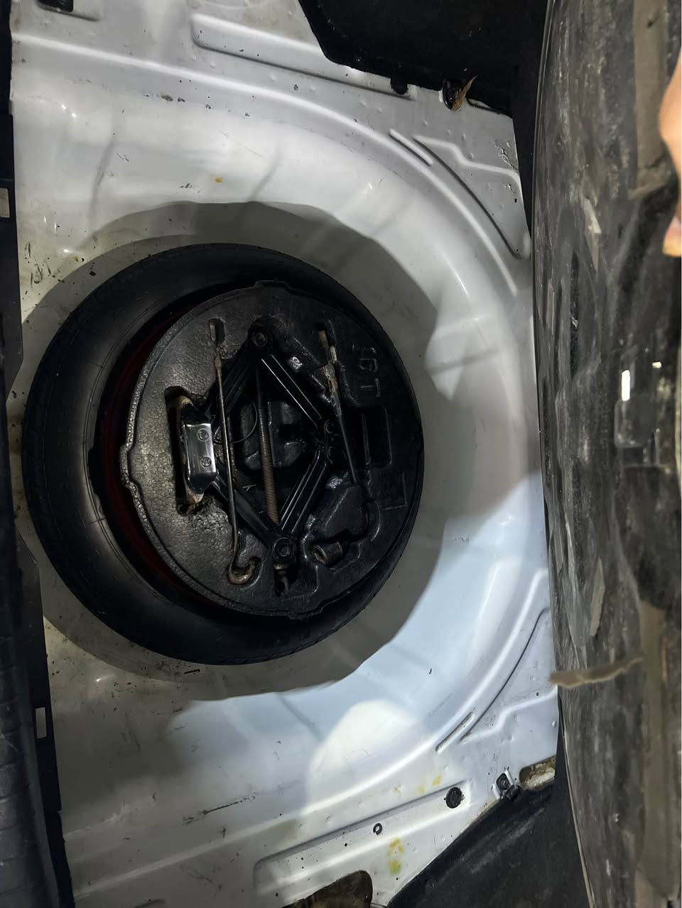 هۆندا ئەڤانتی مۆدیل 2007 بۆ فرۆشتن بڕاوە 
مەکینە 16 دەکشن بەرز مەرخوب 
ناو زەرد ئاوێنە شەفت و کارەبا 
تەبرید لەمس کوشین هیتەر سوکان ڤۆلیۆم شاشە ئایپات کامێڕە  لایت ناو ڕەش لیدی وایفای کاملل کامل مەسرەف و جوانکاریە داعمو لێدراوی نییە 
کەڤەر گۆڕای بەشەرت سەقفی بەشەرت داعمو لێدراوو خایس بەشەرت 
هەموو گیانی بە شەرتە 
قەپو قۆپ بەشەرت سەقفی رێک شوشەیە چاڵوو (200$) چرکەو(100$)بشکێنە سەیارەکە لە هەموو گیانی بێمنەتم بە شەرتی دەفرۆشم 
سەیارەکە کاملل جایز کراوە نوقوستانی تێدا نیە بەشەرت تەبرید ساردو گەرم مەزبوت هەمووی ئیشدەکات و جاهیزە 
بۆ زانیاری زیاتر پەیوەندی بکە لە خزمەت دام شوێن کۆیە 
*********** ڤایبەر و وەتس ئاپیشی لەسەرە كويسينجاك, أربيل
