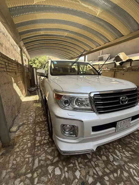 ٢٠١٥ساز  فول مواصفات كفاله عامه 
ام طفايه 

شاشه كار بلاي 

داشكام ارقه نوعيه 

سياره بيهه رصعات باب خلف  سايق 

سياره تاير جديد و حداده جديده 

Abs  مال لكزز شاد 

لايت زنون  

فول لاخير 
***********
40 الف
