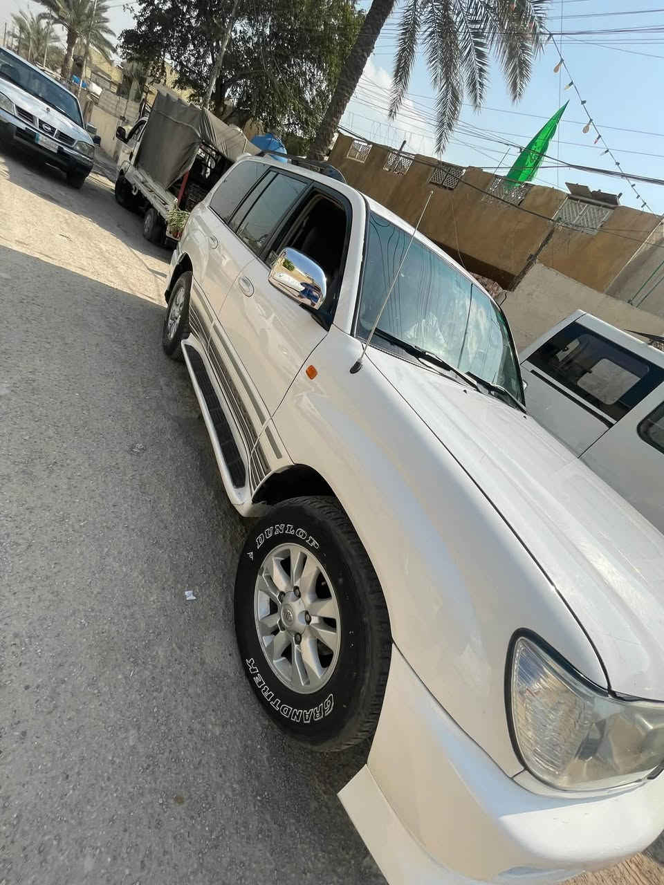 إسلام وعليكم لاندكروز 2001دخول جديد بدون قطرة صبغ نضيفه كلش السياره $135وبيها مجال  ***********
