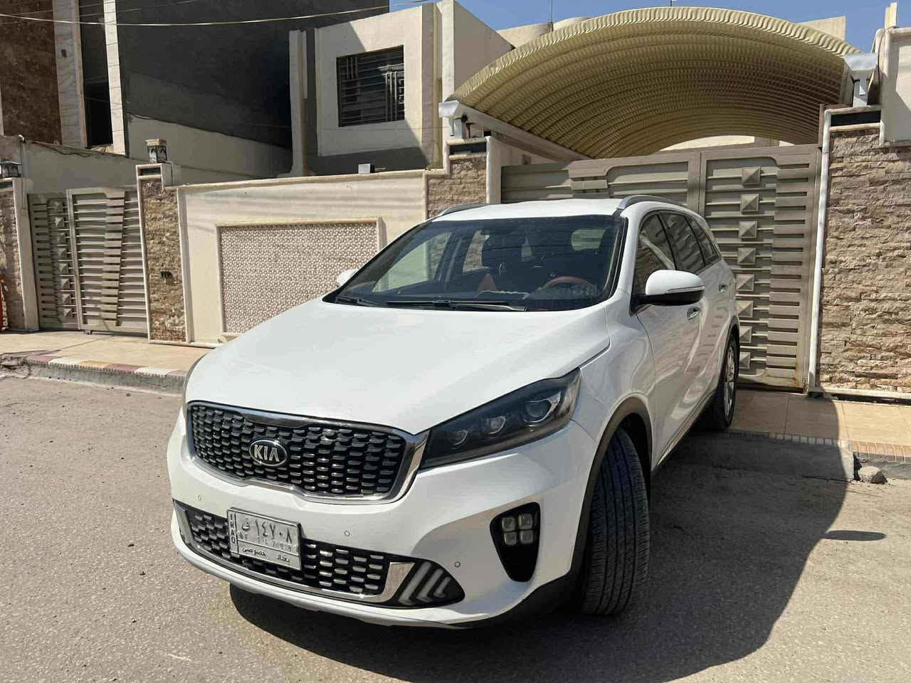 السلام عليكم 
للبيع كيا سورنتو 2020 (خليجي ) رقم بغداد 

 ماشيه 98000KM
1_بصمه ابواب
2_محرك 6سلندر
3_نفكيتر ماوس جي بي اس خرائط
4_حساسات اماميه خلفيه
5_اللايت زنون 
6_شاحن وايرليس
7_شاشه اصليه
8_كامره اصليه 
9_كراسي 2 كهرباء 
10_ 3قطع تبريد
11_لد امامي مع تشغيل 
12_كروز مثبت سرعه
13_تحكمات ستيرن
14_سبعه راكب 
15_ويل كب نيكل
16_بصمه تشغيل وابواب
17_كير 8 نمر 
18_ترحيب 
19_كشنات جلد (لون قرميدي)
20_جنطه كهربائية ذكيهً (الفتح عند الاقتراب)
21_مري شفط اشاره بل مري
22_بردات ابلادية
23_اربع انظمه قياده smart.  Cimfort.  eco.  sport
24_كشافات ضباب 
25_لايت زنون عالي وناصي 
سعر مناسب جداً 
السياره بأسمي وتحويل ثاني يوم 
مكان السياره بابل
للاتصال وللاستفسار متوفر واتساب
***********
