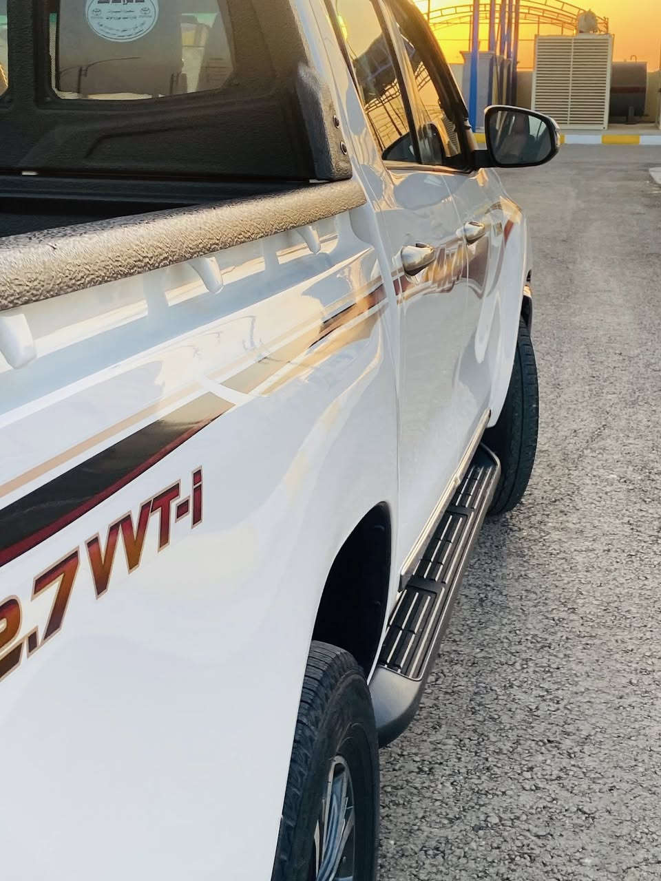 تيوتا هايلوكس فور ويل موديل 2018فول مواصفات  مكفوله كفاله عامة رقم اربيل تحويل مباشر
ألمواصفات: كويتي وكالة سيد نهرو
محرك:- 2700cc

4X4 دفع رباعي 
دخول ذكي
سويج 
شاشة
كامرة
حساس امامي
حساس خلفي
لايت زنون
بلوجكتر زنون
بك لايت لد
لد امامي زنون
تبريد قطعتين
جميع الزجاج اوتوماتك
تحكم مقود جهتين
منضومه دبل فيت بم اصلي 
نضام الـ ايكو
نضام الـ بور 
ملحقات السيارة كاملة
سستم ايرباك كامل
ويل كروم
مانع انزلاق
وباقي المواصفات المعروفه 
ماشية (167) وقابل للزياده 
بصمتين وياها مال شركة 
السياره مال جناي من ٢٠٢٠ عندي عل ايد شخص واحد 
السعر (270 ) وبيها مجال بسيط حك الجيه 
ماكطع سعر بل تلفون تجي شوفها وتشلع عيوني والي متعجبه السياره ان شاء الله يلكة الاحسن
مكاني لانبار عامريه الفلوجه 

(***********)
