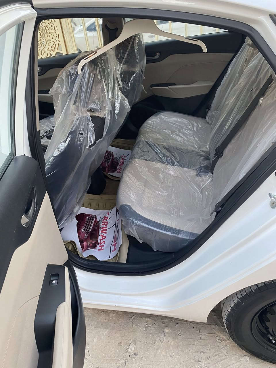 السلام عليكم اكسنت 19 امريكي حادثها جنطة ونفسها بدون ايرباك ليبل واحد لون ابيض رقم بغداد الجديد سنوية جديدةماشية 115 منضومة غاز بيها سونر بيها السيارة تخم تاير ماتصرف عليها كلشي السعر 118 وبية مجال مكاني بغداد الشعب او المنصوررقم الهاتف ***********
