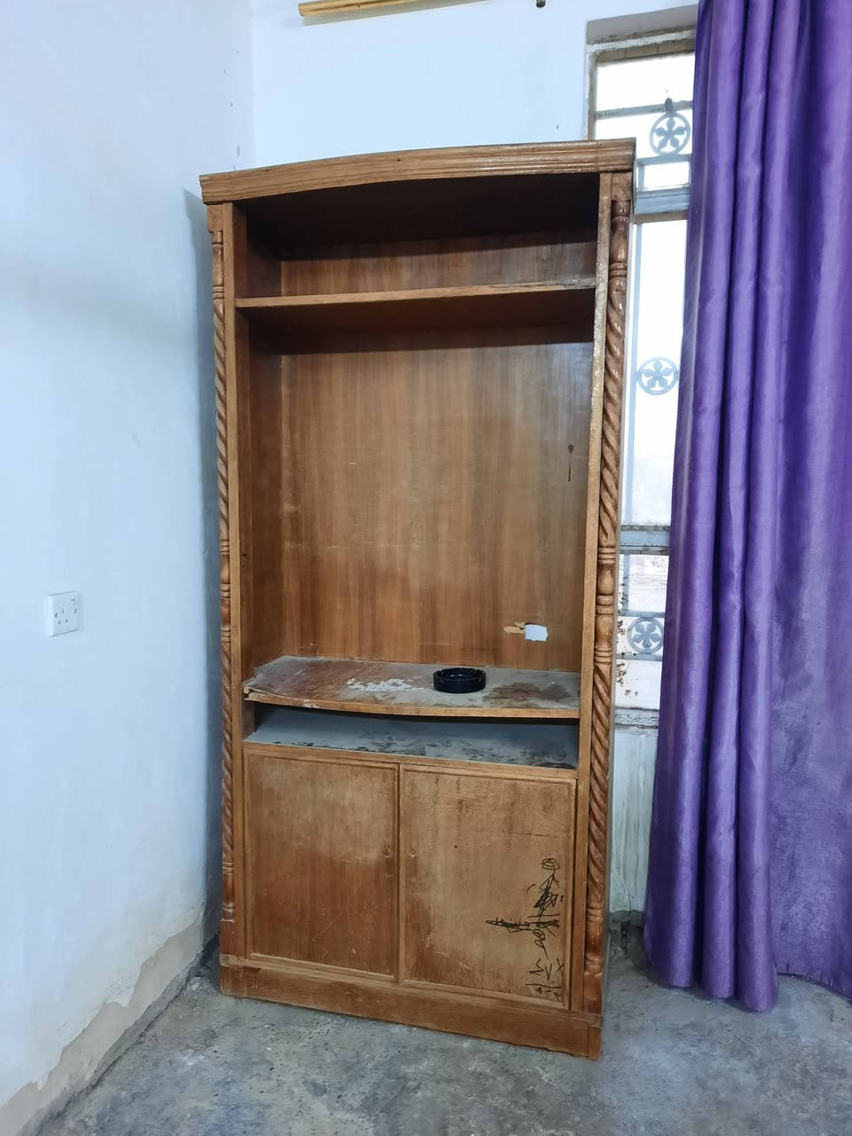 للبيع نضيف واصلي سعر ٧٥قفل***********
