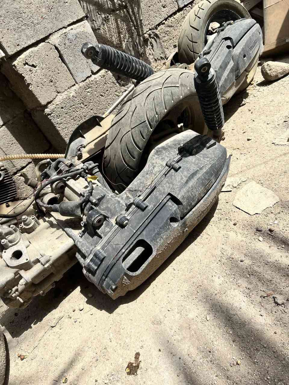 السلام عليكم شباب عندي هذني الغراض للبيع يفيدن جماعت التفصيخ دراجه بطح مكينه 1200 متروكه مكاين 2ياماها ربع مكينه ايراني دراجه سبيسي قيم بليرضه الله وخذهن البصره ابي الخصيب اي استفسار ***********
