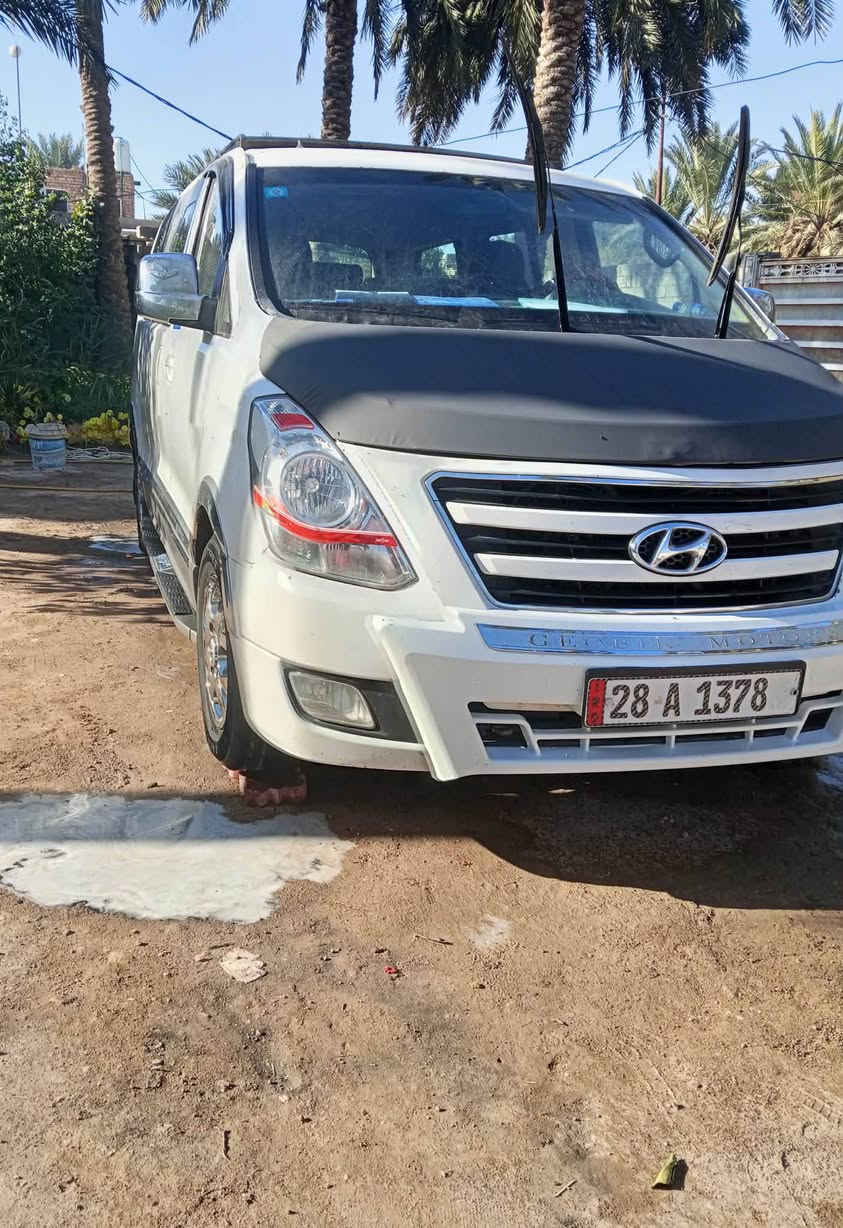 سلام عليكم  ستاركس 2009محور مسكر مكفوله من الظربه والتبدل والبارد بيه بس بخات صبغ بصيطه مكان ناصريه السعر 145وبيه مجال بصيط ***********
