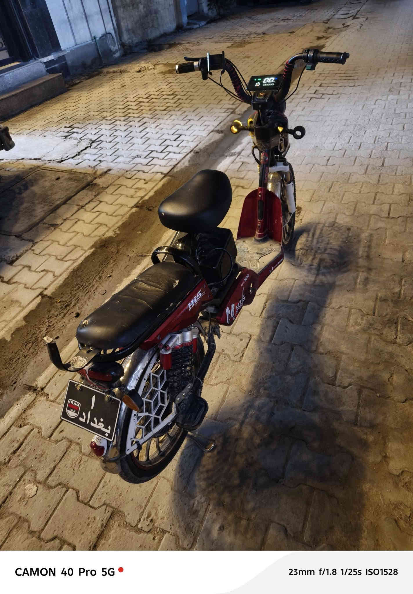 سلام عليكم شباب وبنات اقرو المنشور قبل لتخابرني ✋
دراجة شحن للبيع حجمهة ٢٠ نضيفة كلش وما بيهه أي نقص كاملة ٤ بطاريات جدد لايت زنون هورن عالي ستاند تعليك دراجة تاخذهه وتترحملي عليهة مكاني بغداد الحرية السعر ٣٥٠ الشراي يراسلني خاص أو يتصل بلرقم *********** بي واتساب واهلا وسهلا بلجميع
