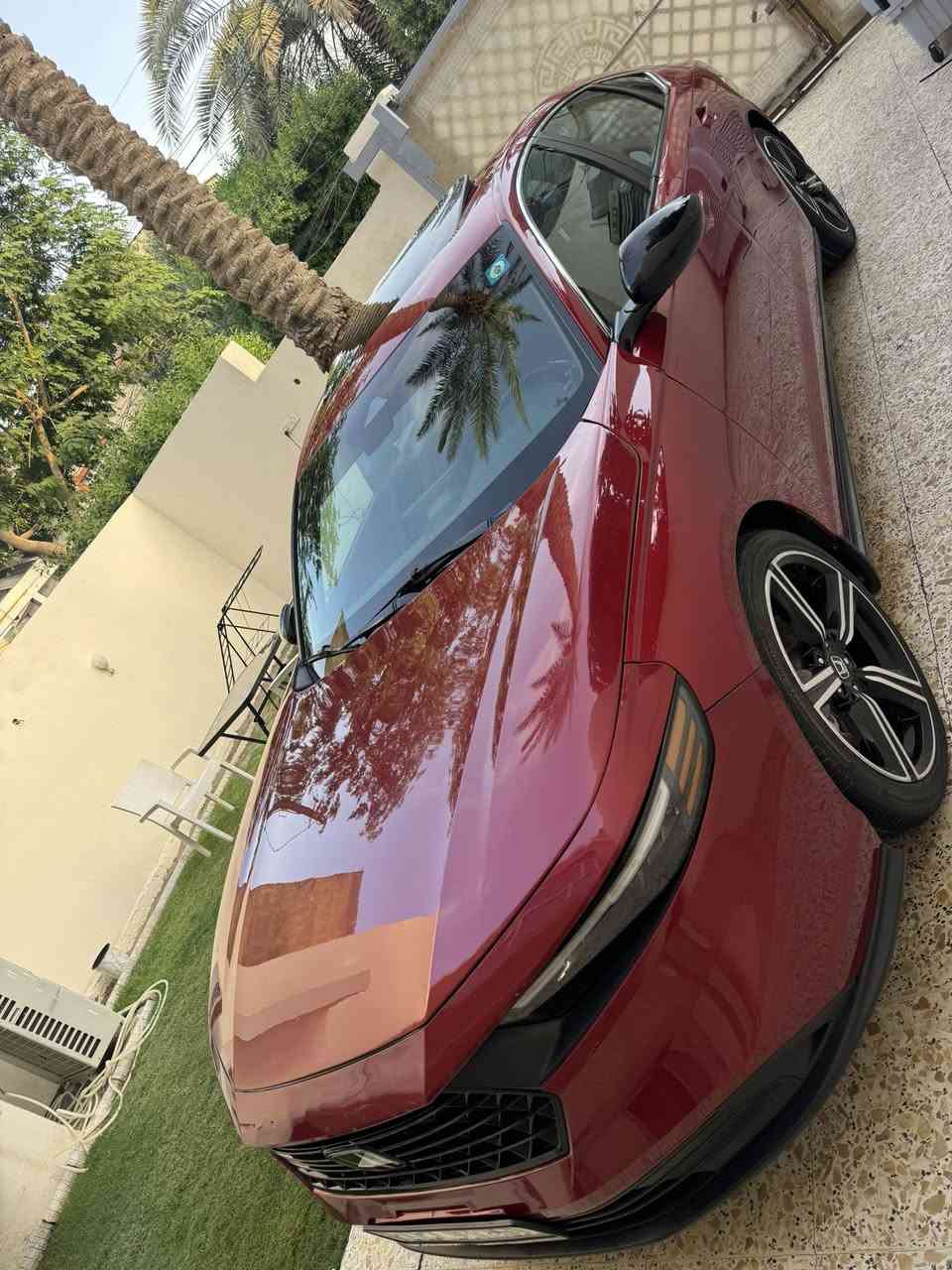 سلام عليكم 
اكورد موديل ٢٣ 
السياره كلش نظيفه بيهه بنيد صبغ
محرك 2000 هايبرد
بدون ايرباك بدون دواخل 
باسمي تحويل بالوقت الي يعجبك رقم بغداد
مكان بغداد حي الجامعه 
***********
